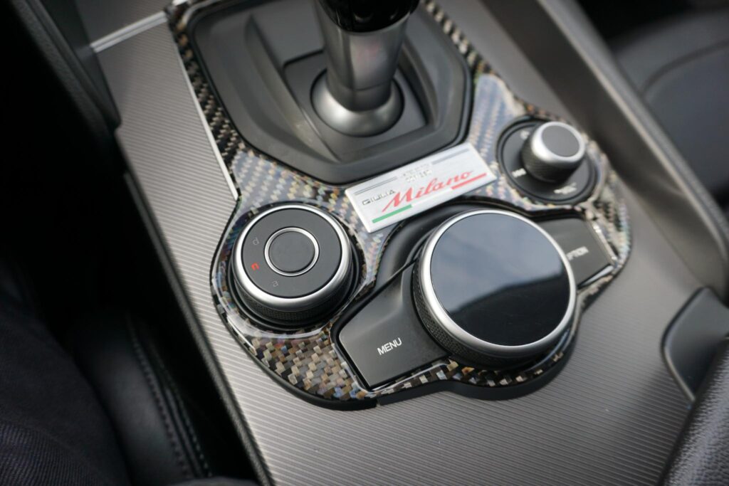 Alfa Romeo Giulia 2.0 T AWD Veloce | Carbon | Carplay | Milano Edition