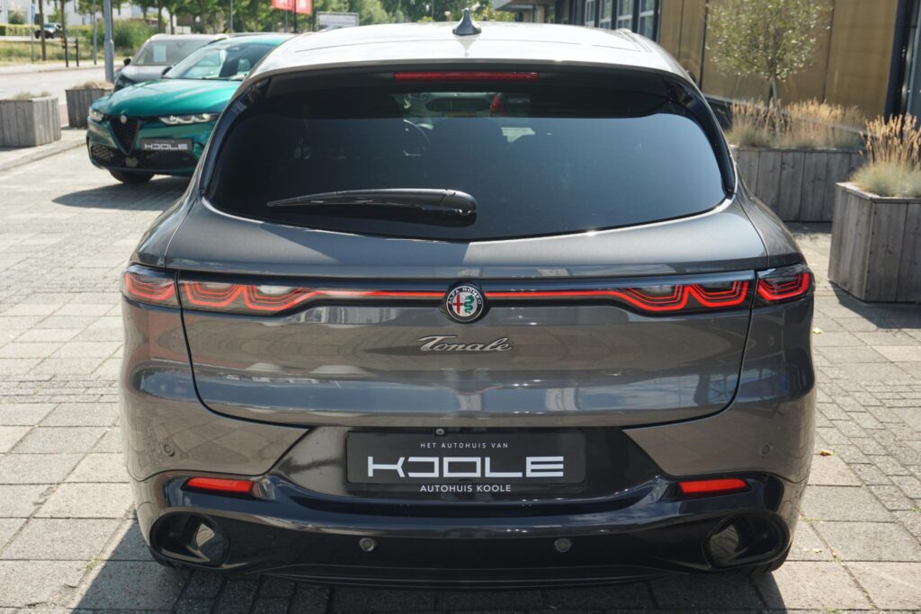 Alfa Romeo Tonale 1.5T Hybrid Veloce | stoel koeling | leer | ACC | H&K