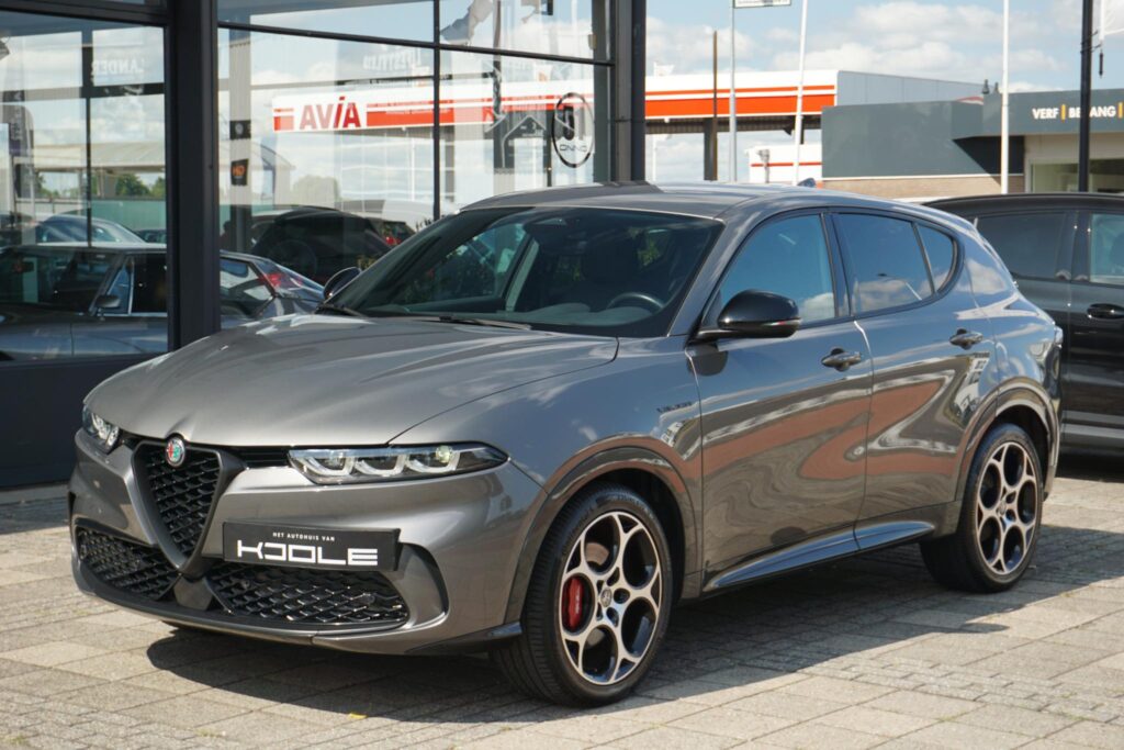 Alfa Romeo Tonale 1.5T Hybrid Veloce | stoel koeling | leer | ACC | H&K